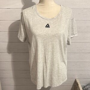 Reebok Women's Heather Gray Crew Neck Short Sleeve Tee
